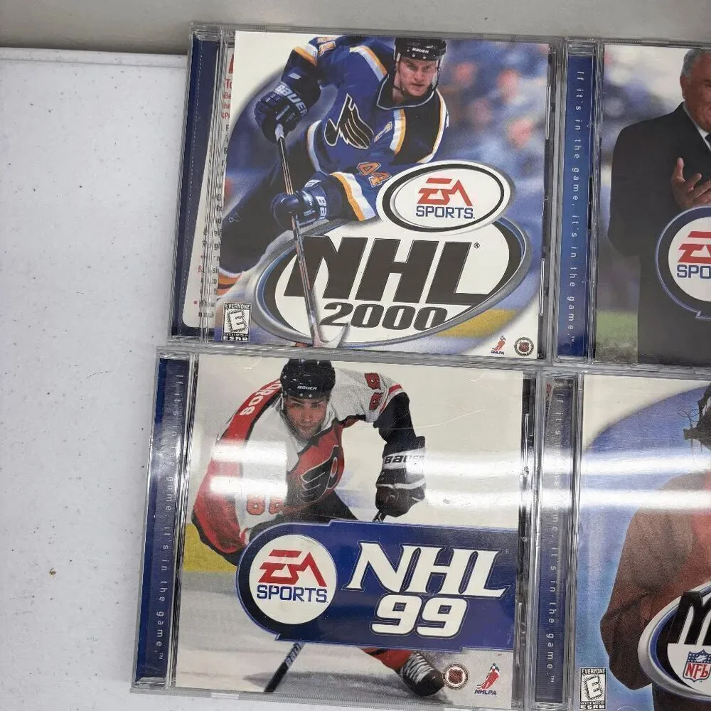 NHL 99 2000 Madden 99 2000 Monopoly 1995 Edition PC Games CD-ROM‎
